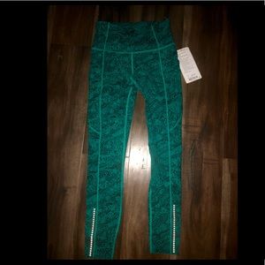 Lululemon Fast and Free 7/8 Tight II Sz4 NEW